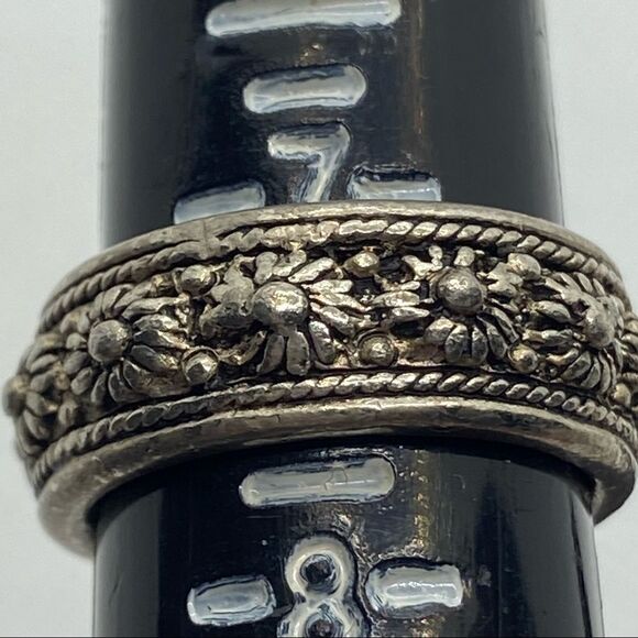 Vintage floral silver ring - size 7.5 - Picture 3 of 5